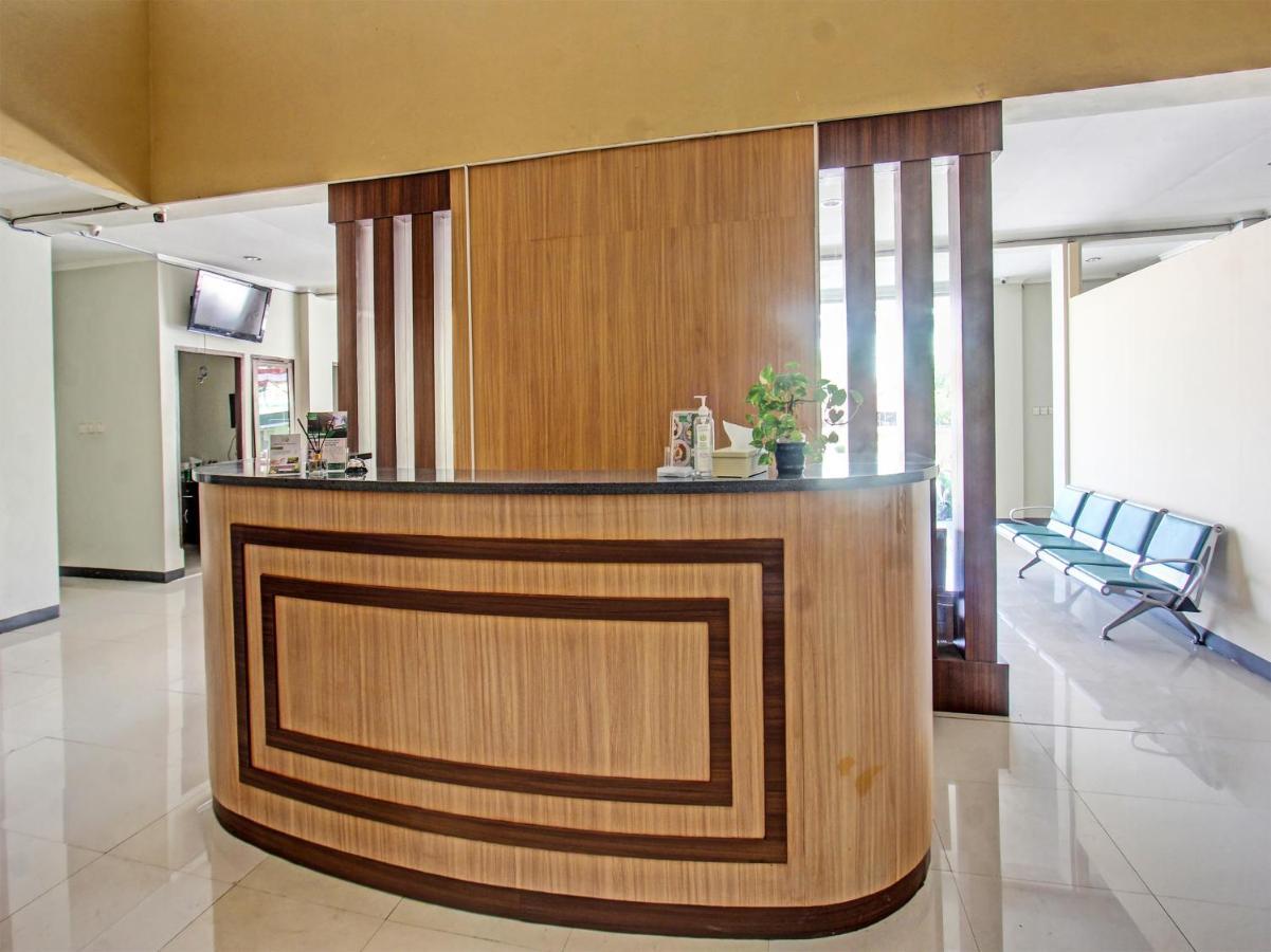 Oyo 91617 Hotel Mutiara Lombok Exterior foto