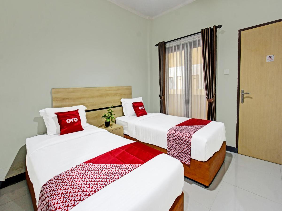 Oyo 91617 Hotel Mutiara Lombok Exterior foto