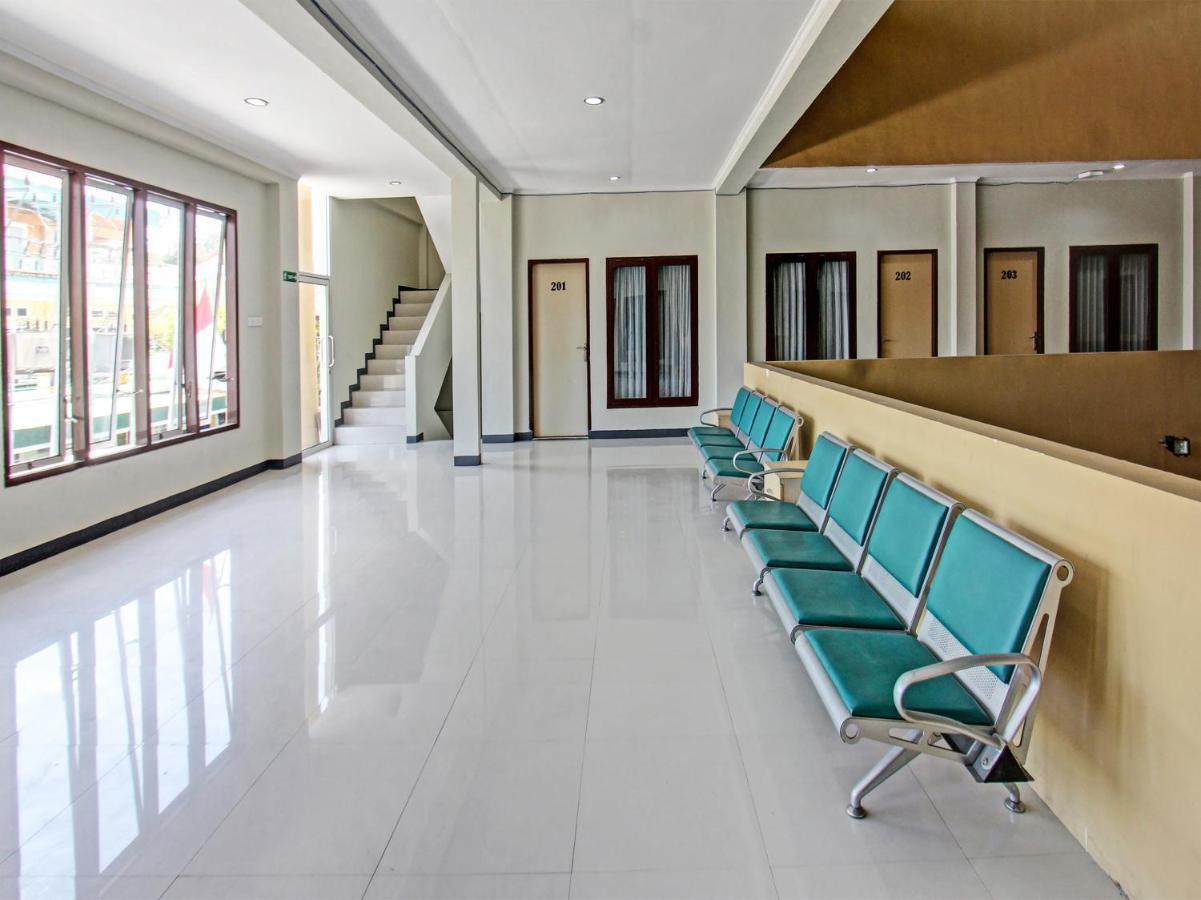 Oyo 91617 Hotel Mutiara Lombok Exterior foto