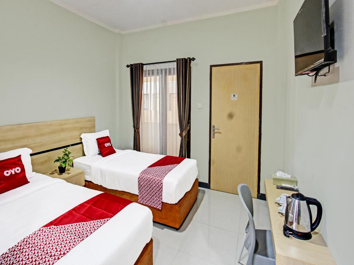 Oyo 91617 Hotel Mutiara Lombok Exterior foto